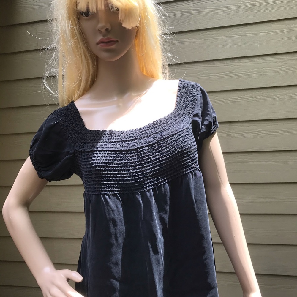 WOW! AUTHENTIC CHANEL TOP IN MINT CONDITION